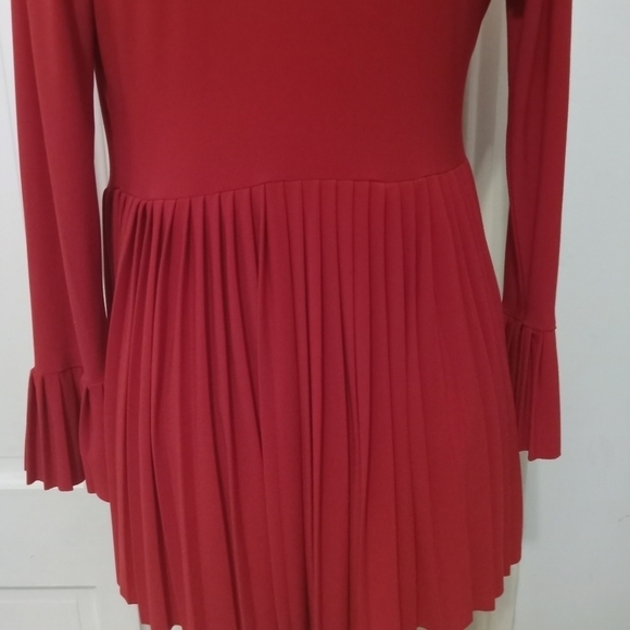 Sharon Max Red Pleated Open Front Cardigan - Picture 6 of 8